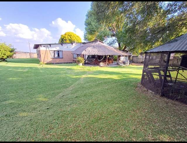 4 BEDROOM HOUSE FOR SALE IN SONLAND PARK